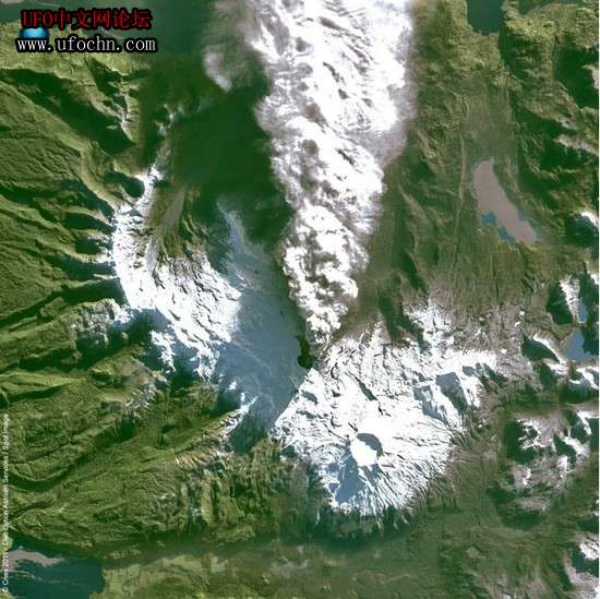 太空观测火山：萨瑞彻瑞火山在云层形成巨洞463 / 作者:伤我心太深 / 帖子ID:6896