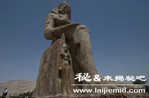 埃及出土2个巨型法老神像563 / 作者:UFO外星人爱好者 / 帖子ID:60424