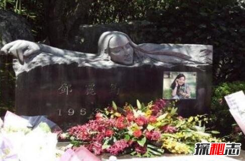 邓丽君死亡的真相揭秘,脸上现巴掌印(死后三次托梦)561 / 作者:UFO爱好者 / 帖子ID:104063