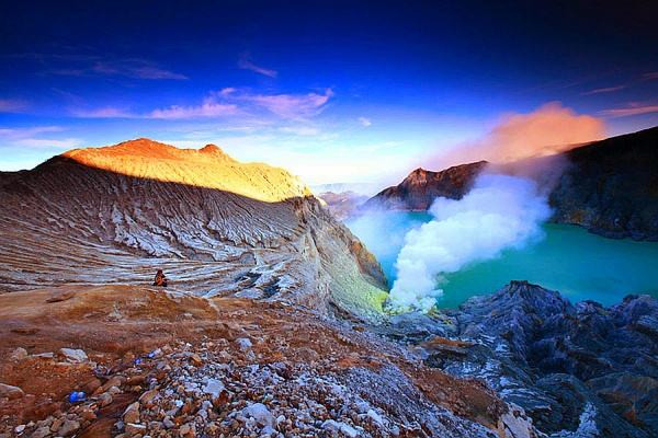 世界上最危险的硫酸湖是什么 卡瓦伊真火山湖（含硫酸）27 / 作者:UFO爱好者 / 帖子ID:95339