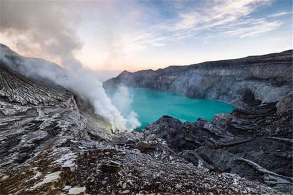 世界十大火山有哪些 克利夫兰火山上榜帕卡亚相当神奇937 / 作者:UFO爱好者 / 帖子ID:92537