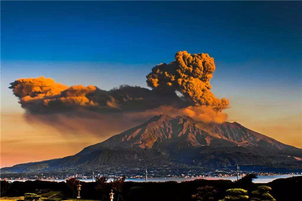 世界十大火山有哪些 克利夫兰火山上榜帕卡亚相当神奇587 / 作者:UFO爱好者 / 帖子ID:92537