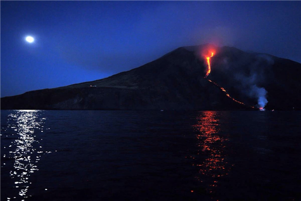 世界十大火山有哪些 克利夫兰火山上榜帕卡亚相当神奇648 / 作者:UFO爱好者 / 帖子ID:92537