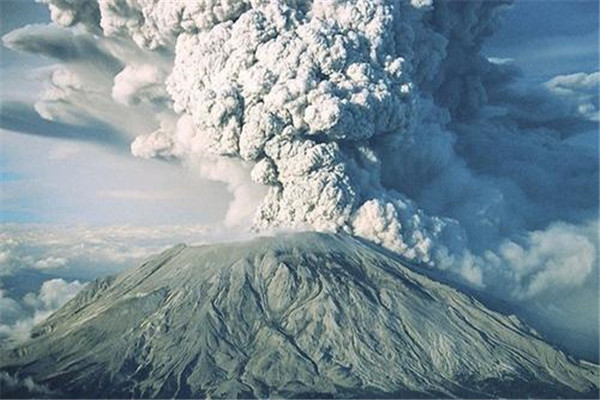 世界上最大火山喷发 二战时期的一次火山喷发（坦博拉火山）670 / 作者:UFO爱好者 / 帖子ID:92093