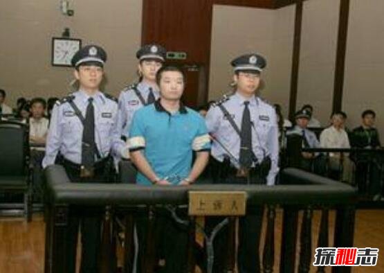 揭秘杨佳袭警案事件真相，6名警察殉职只因凶手性格偏激567 / 作者:UFO爱好者 / 帖子ID:104432