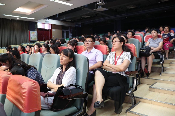 中国科幻时代来临——著名科幻作家王晋康在中国人民大学附属小学举办讲座130 / 作者:UFO爱好者 / 帖子ID:67669